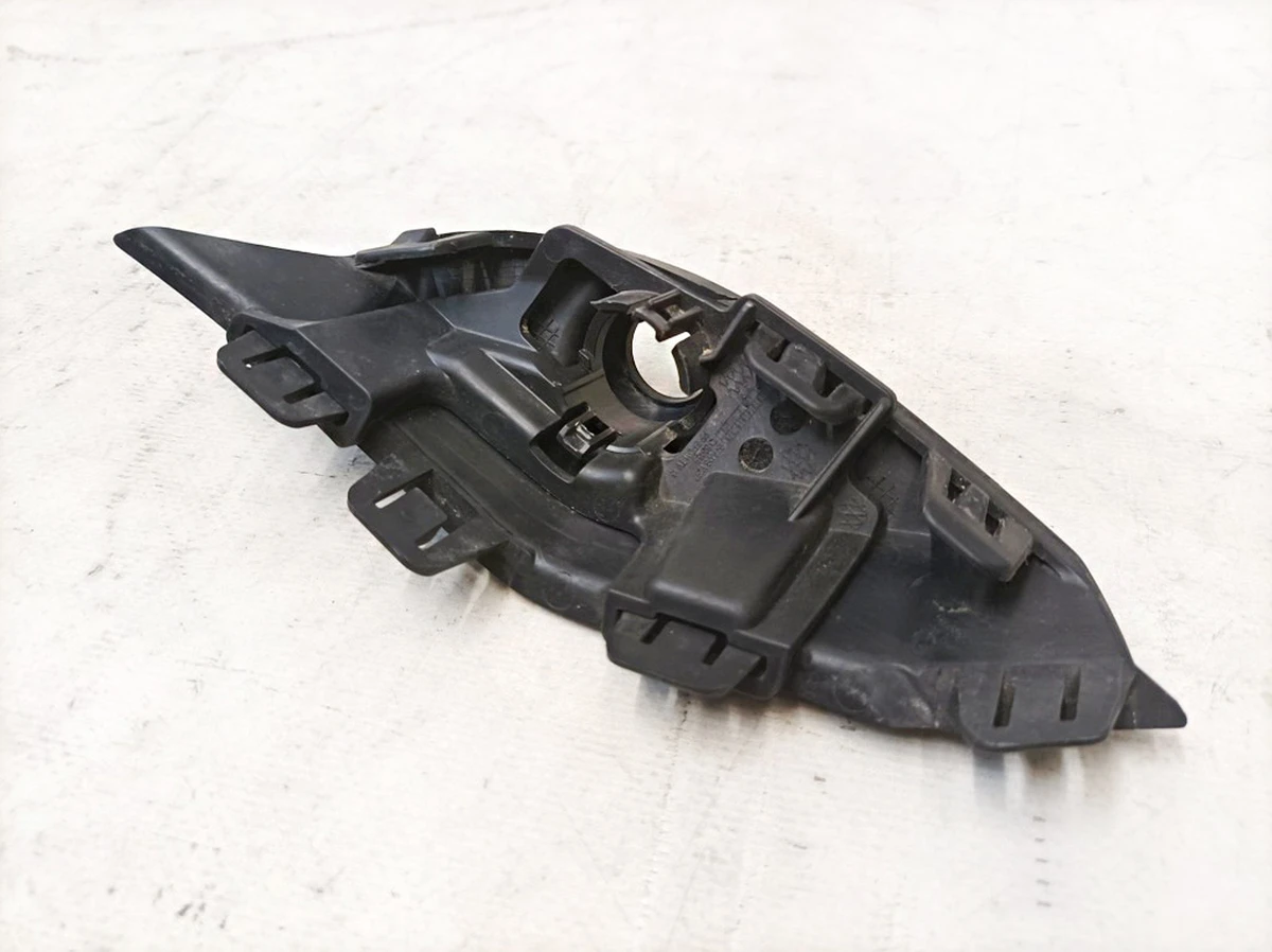 Накладнка бампера переднего в сборе с креплением парктроника левая Mercedes EQS A2978853602