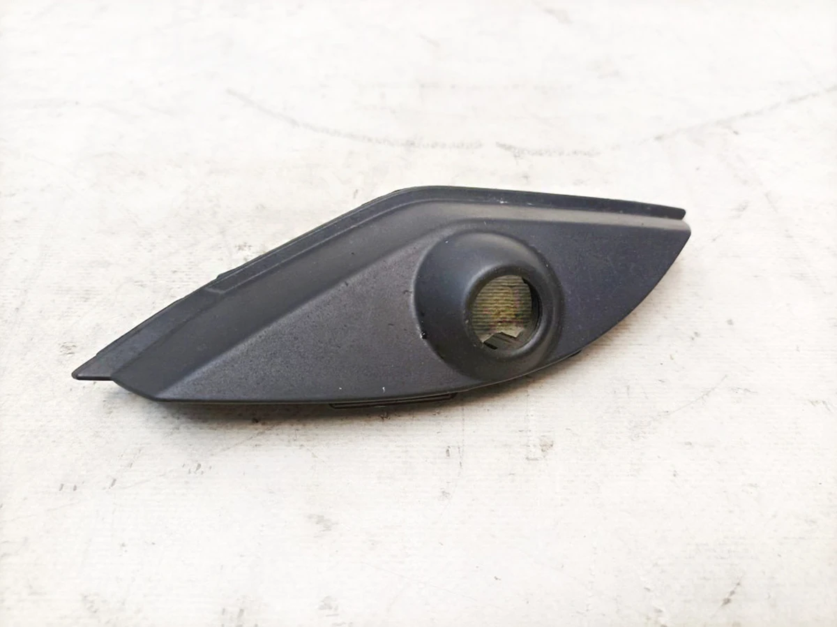 Накладнка бампера переднего в сборе с креплением парктроника правая Mercedes EQS A2978853902