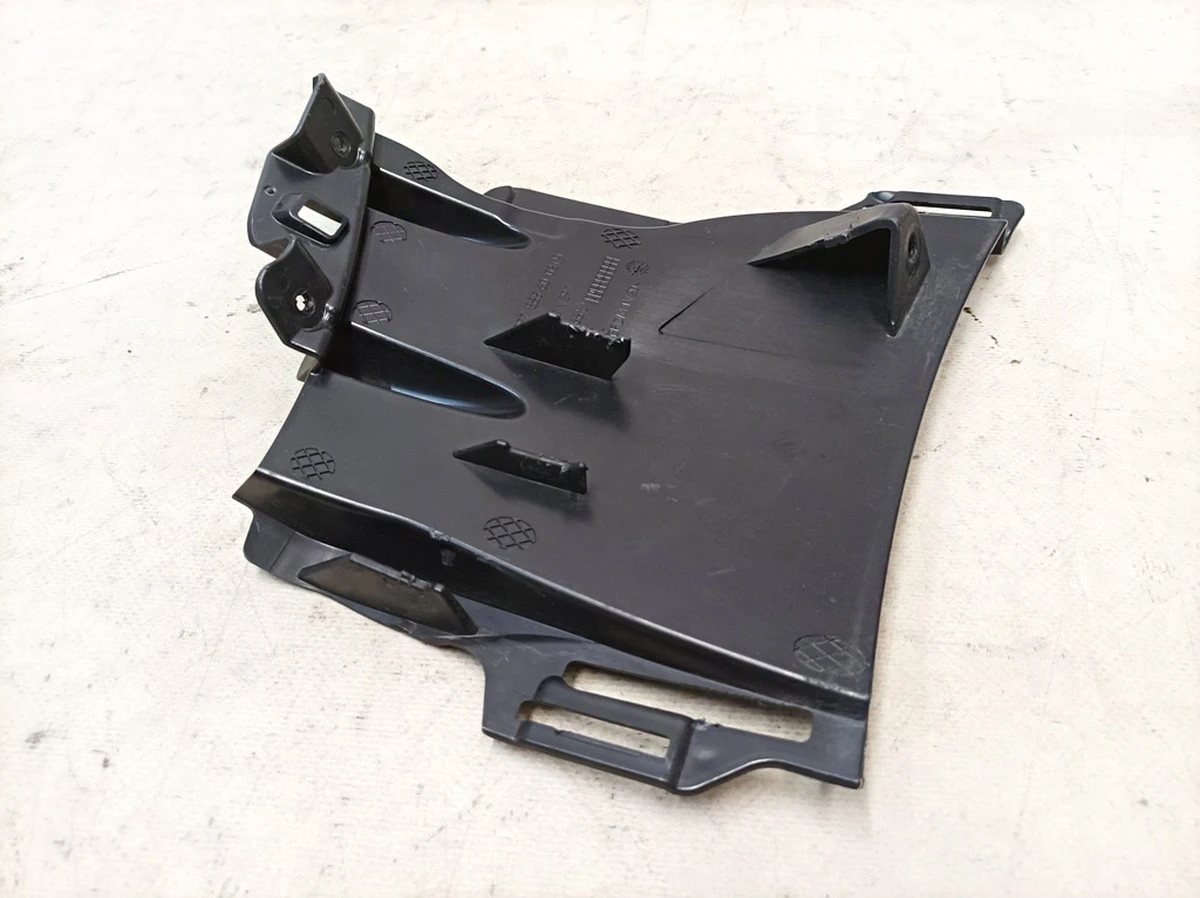 Накладка бампера переднього сегмент повітропроводу права Mercedes EQS A2978856003