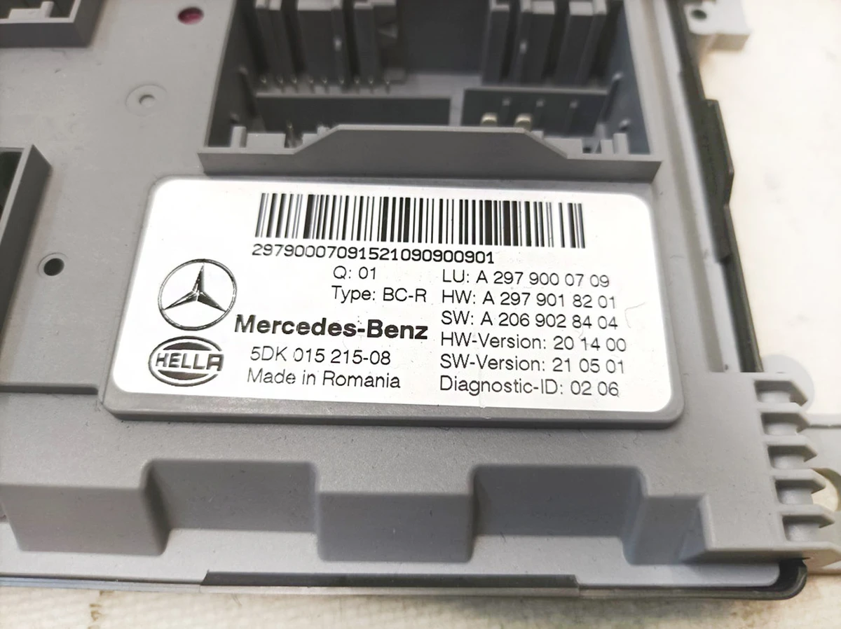 Блок обработки сигналов (SAM) задний Mercedes EQS A2979000709