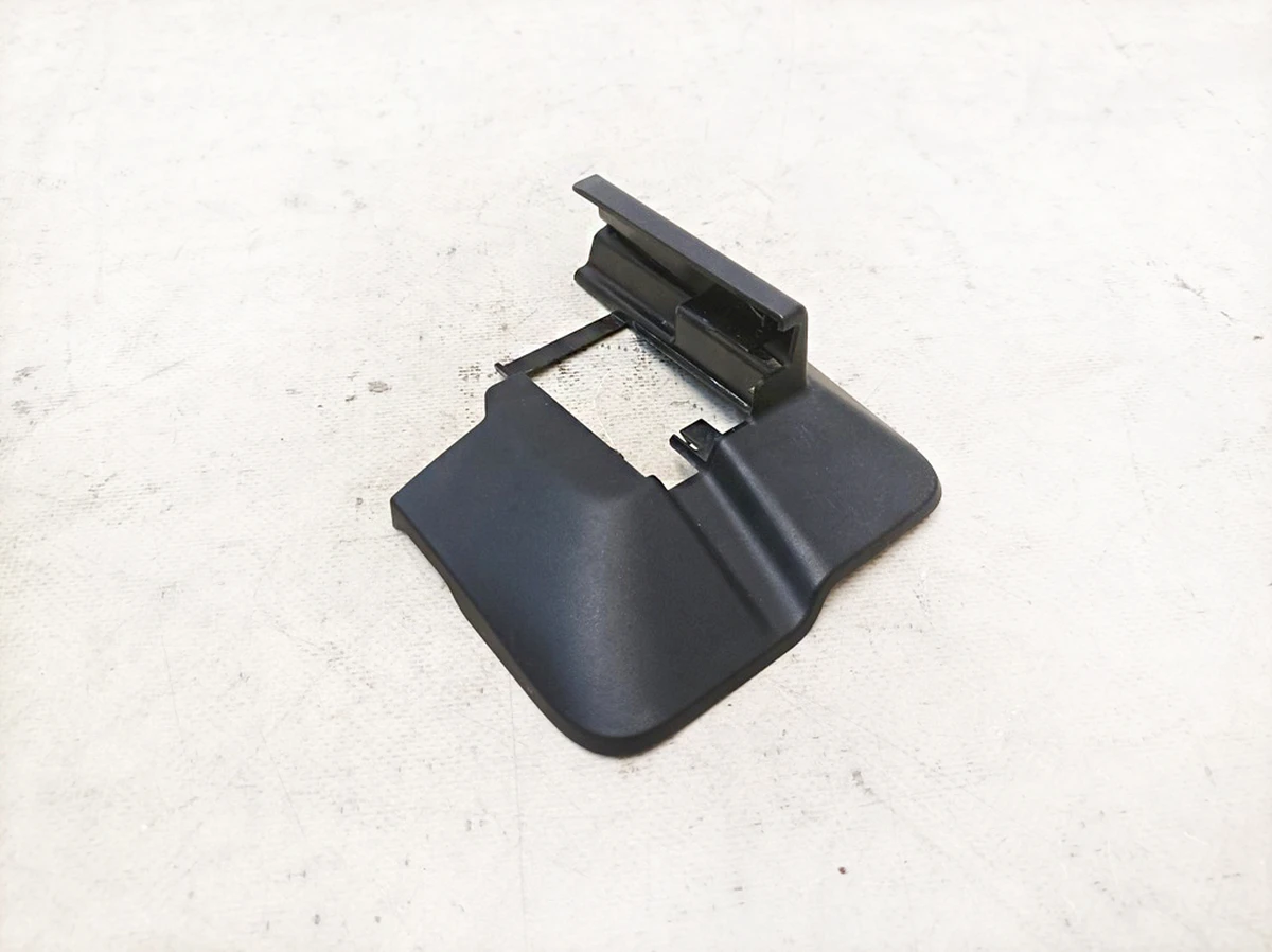 Накладка направляющей салазки внешняя передняя левая Mercedes EQS A2979190700