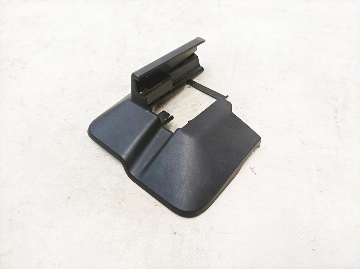 Накладка направляющей салазки внешняя передняя правая Mercedes EQS A2979190800