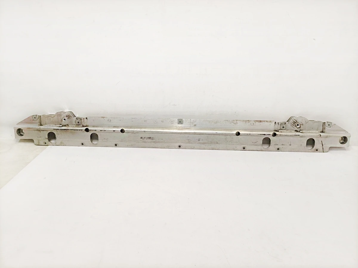 Кронштейн високовольтної батареї передній Mercedes EQS A7896190700