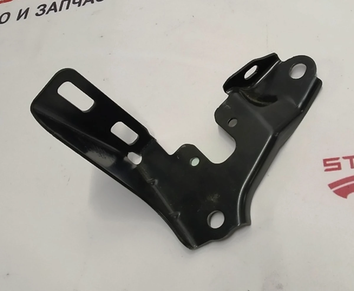 8 Кронштейн сиденья 2-го ряда левый Tesla model S 1006862-00-B