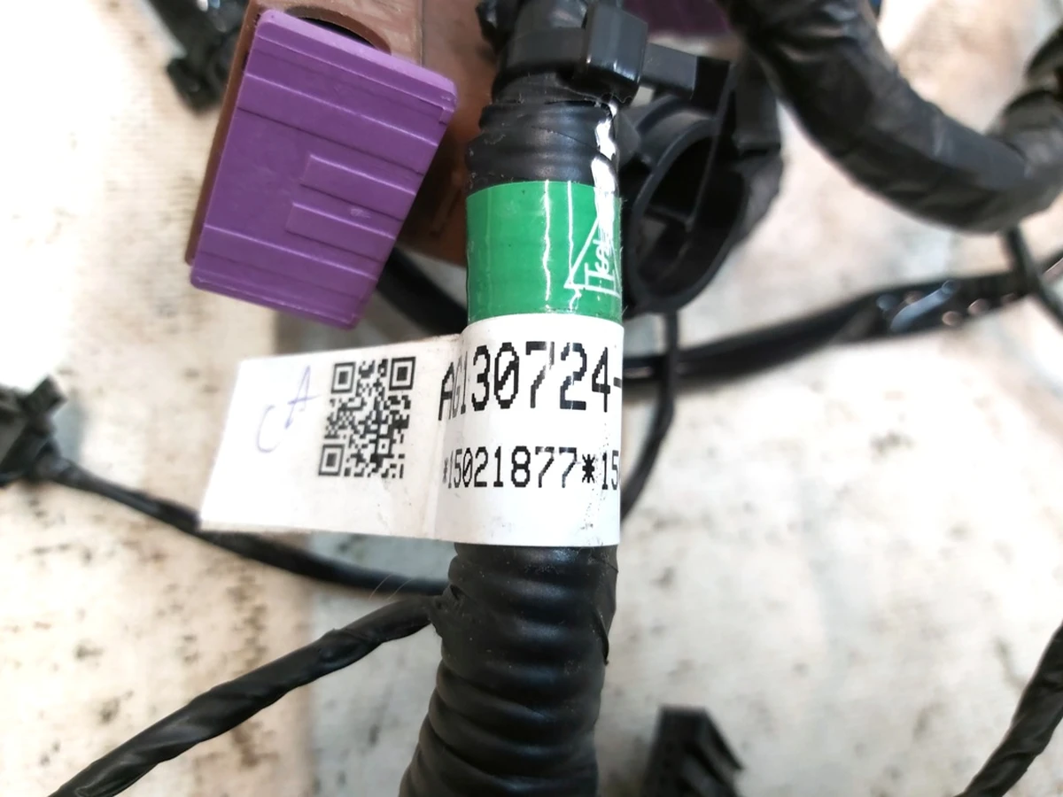 12 Електропроводка сидіння водія BASE Tesla model S AG130728-B