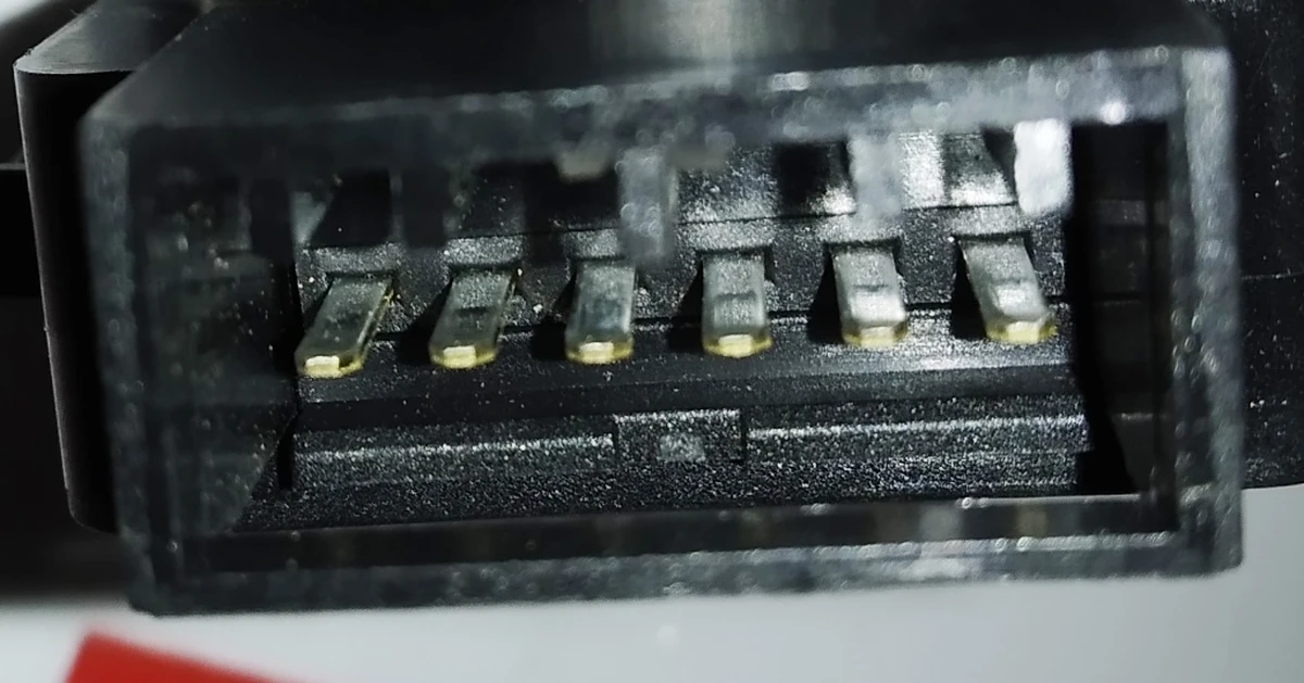 1 Блок регулювання положення поперекового упору сидіння водія / пасажир. Tesla model S, model S REST 1007274-00-A