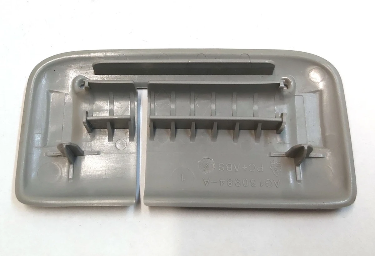 25 Накладка декоративная ремня безопасности сиденья 2-го ряда двойного GRAY Tesla model S, model S REST 1013163-04-A