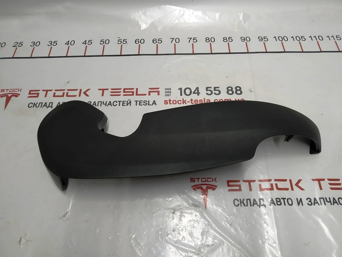 2 Накладка декоративна водія сидіння нижня права Tesla model S, model S REST 1013076-00-A
