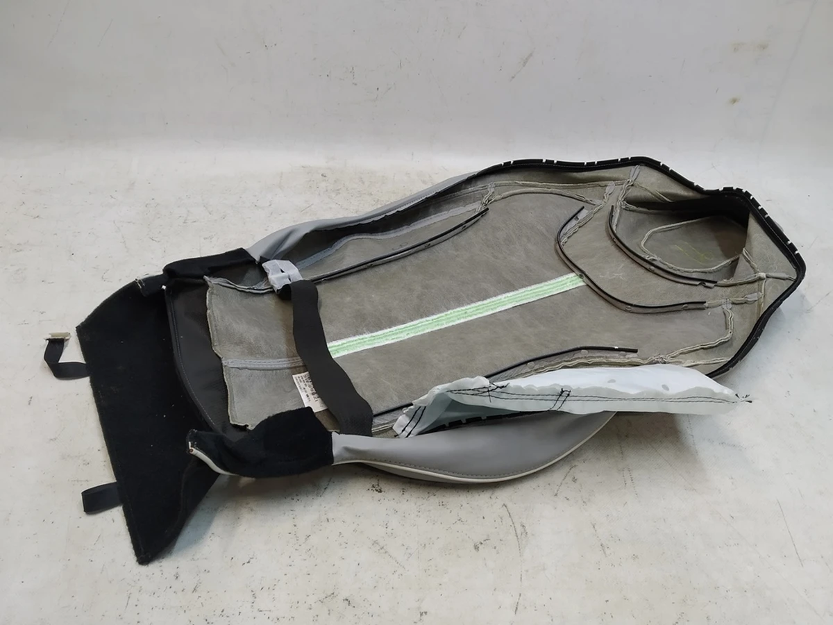 2 Обшивка спинки пасажирскго сидіння PERFORMANCE GRAY Tesla model S 1013397-04-A