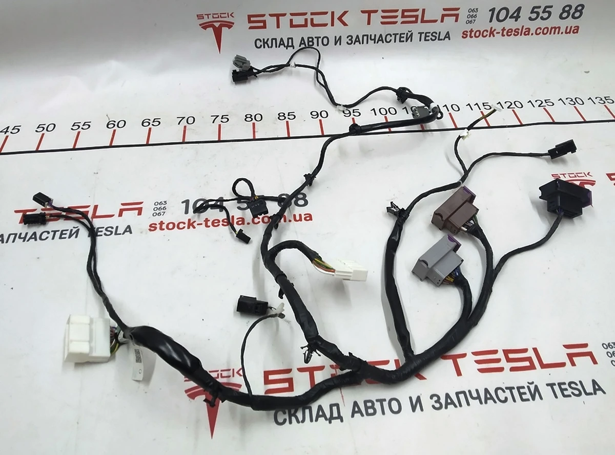 1 Электропроводка нижней части водительского сиденья Tesla model X, model S REST 1486405-00-C