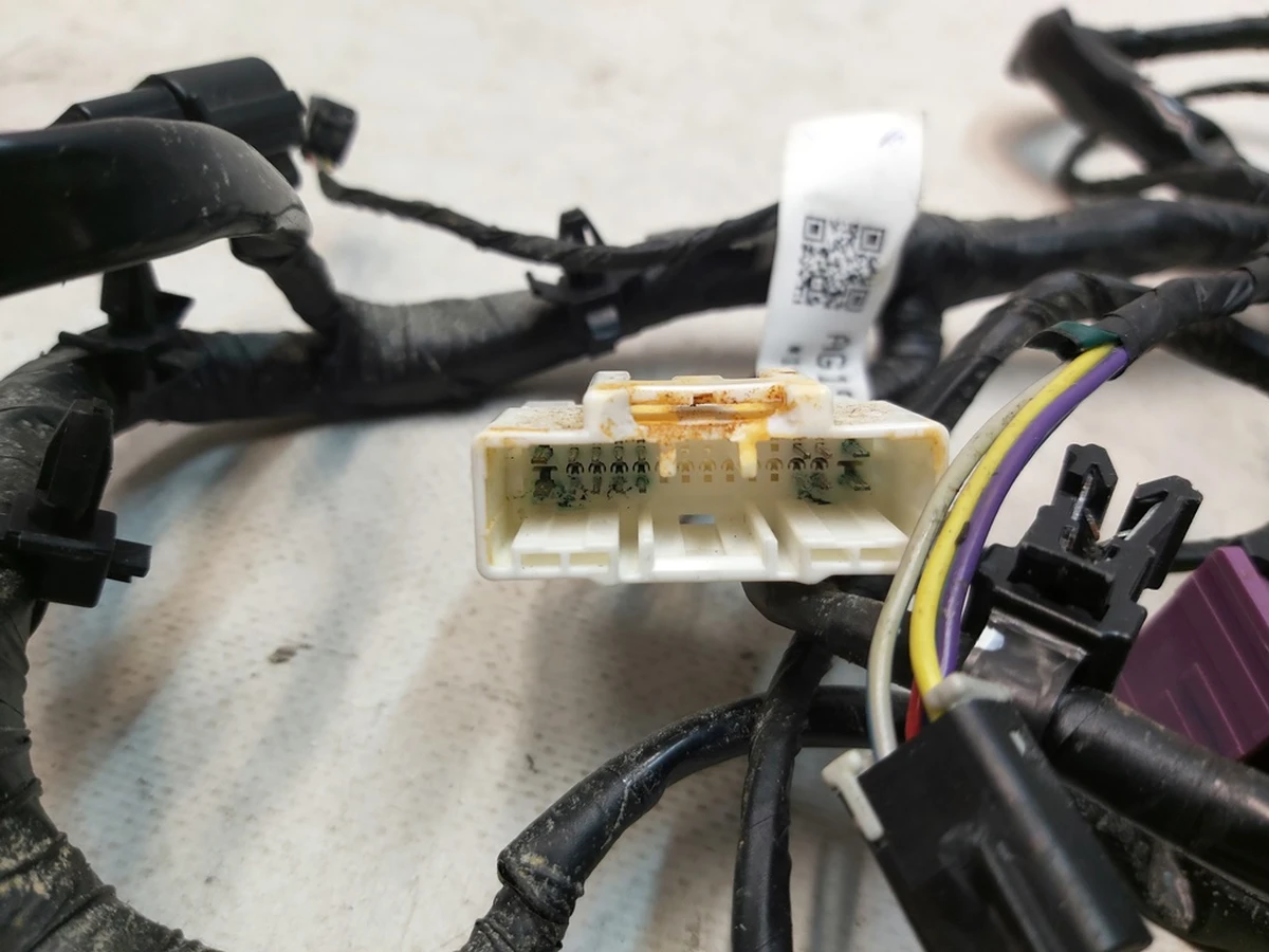 2 Электропроводка нижней части пассажирского сиденья Tesla model S REST, model X 1486405-01-D