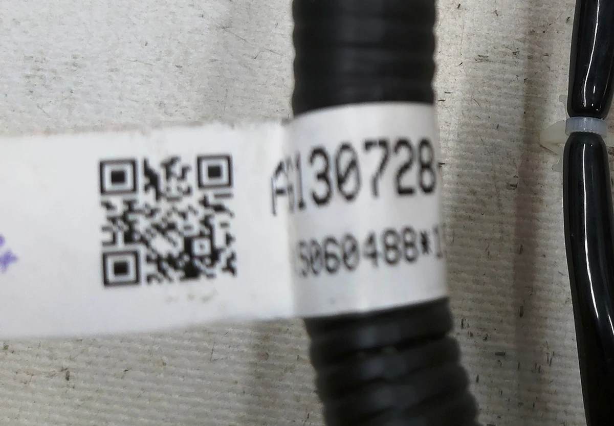 12 Електропроводка сидіння водія BASE Tesla model S AG130728-B