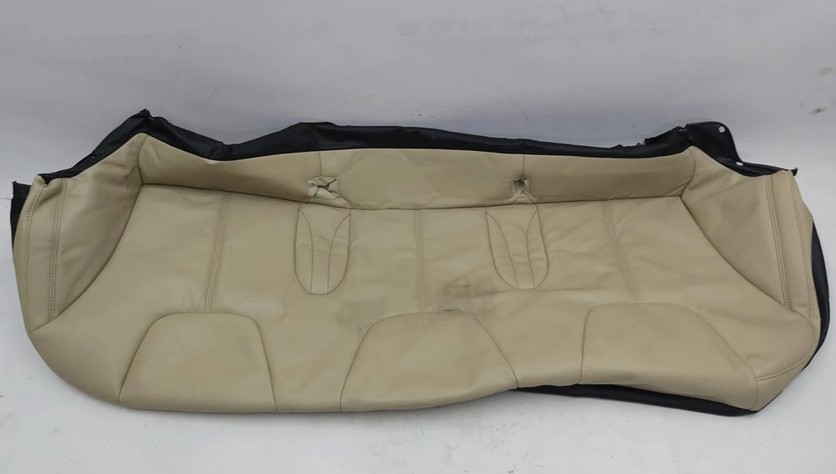 3 Обшивка дивана второго ряда сидений PREM SED LVY Tesla model S, model S REST 1030570-03-B