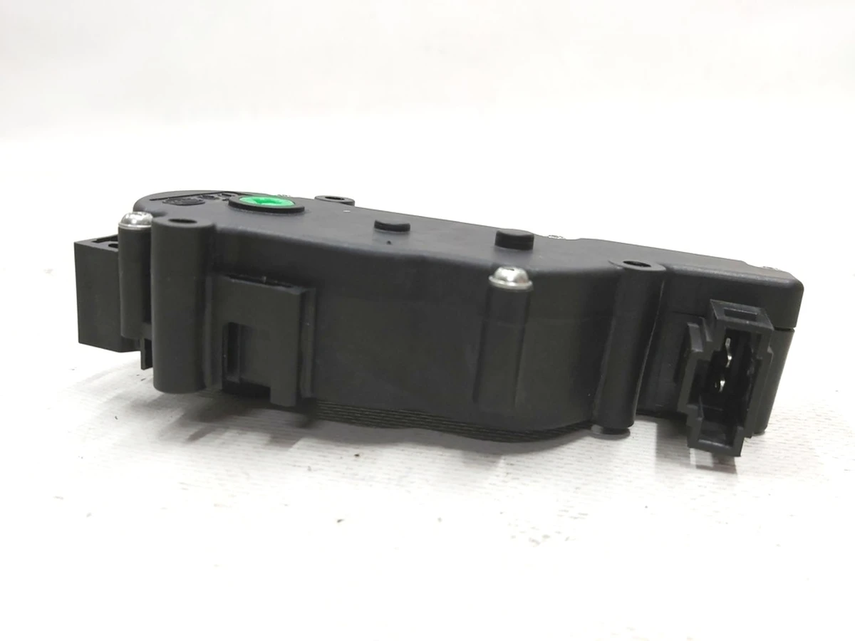 Seat lock actuator 2nd row Tesla model X 1068123-00-B