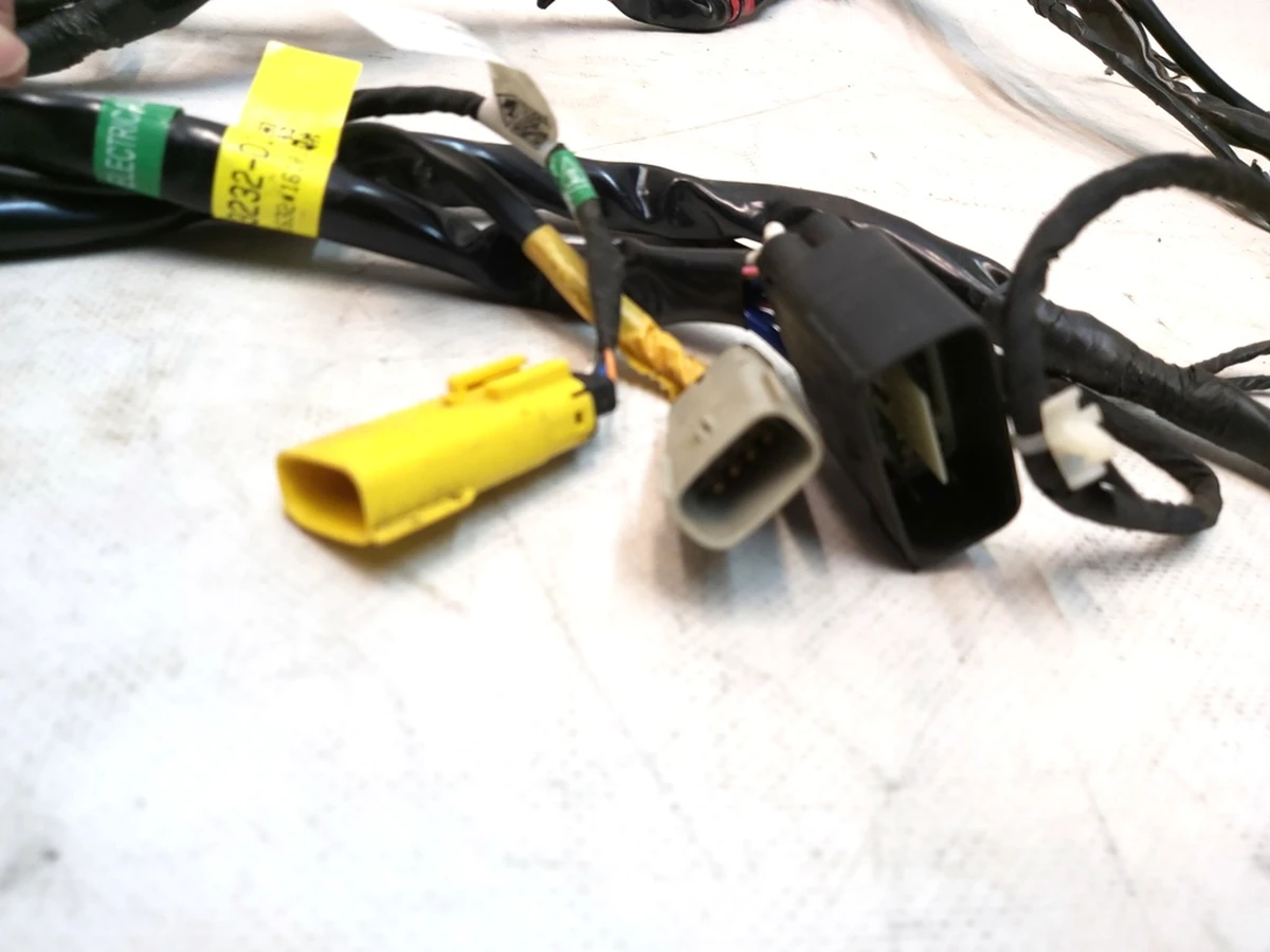 Электропроводка сиденья 2-го ряда левого комлект с окислением Tesla model X 1089540-00-A