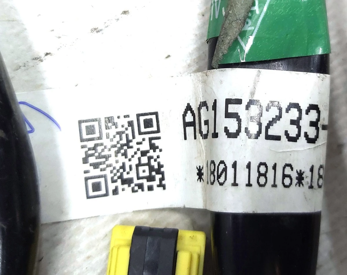 Електропроводка сидіння 2-го ряду правого комплекту Tesla model X 1089540-00-A