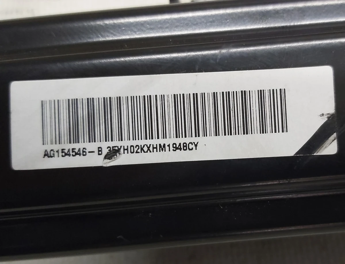 2 Санка сидіння 2-го ряду одинарного ліва в зборі Tesla model X 3123608-02-A