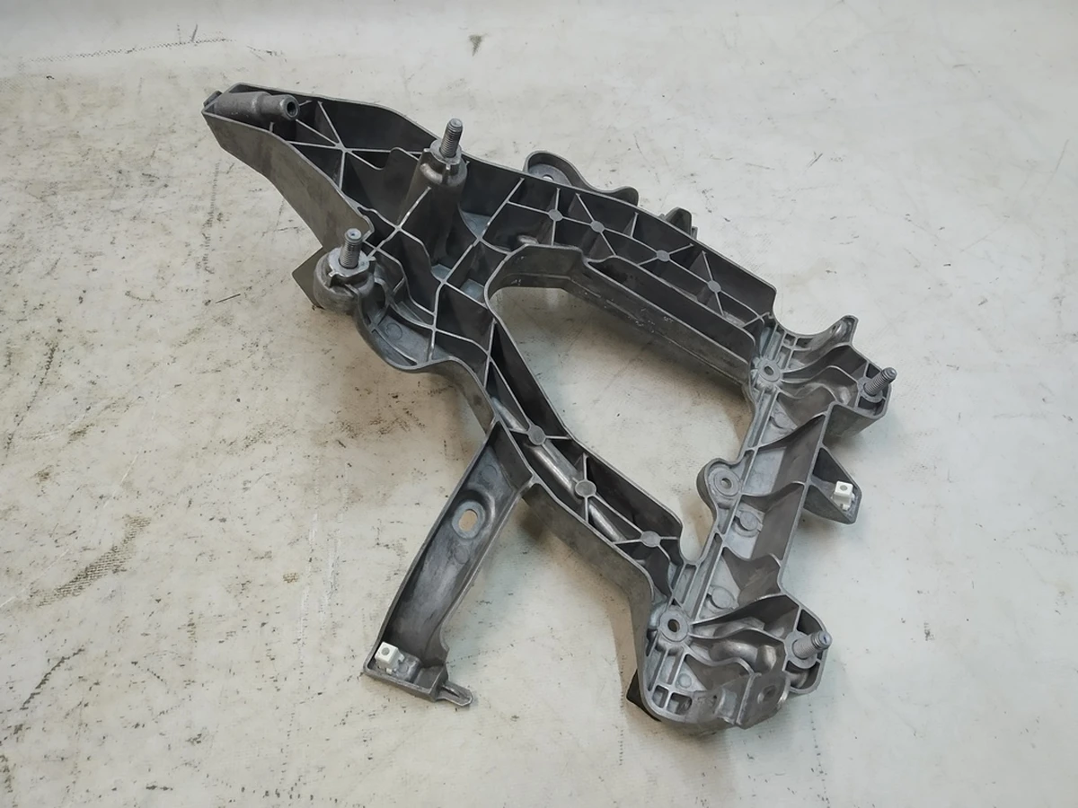 1 Кронштейн каркаса крепления торпеды Tesla model 3 1095440-00-I