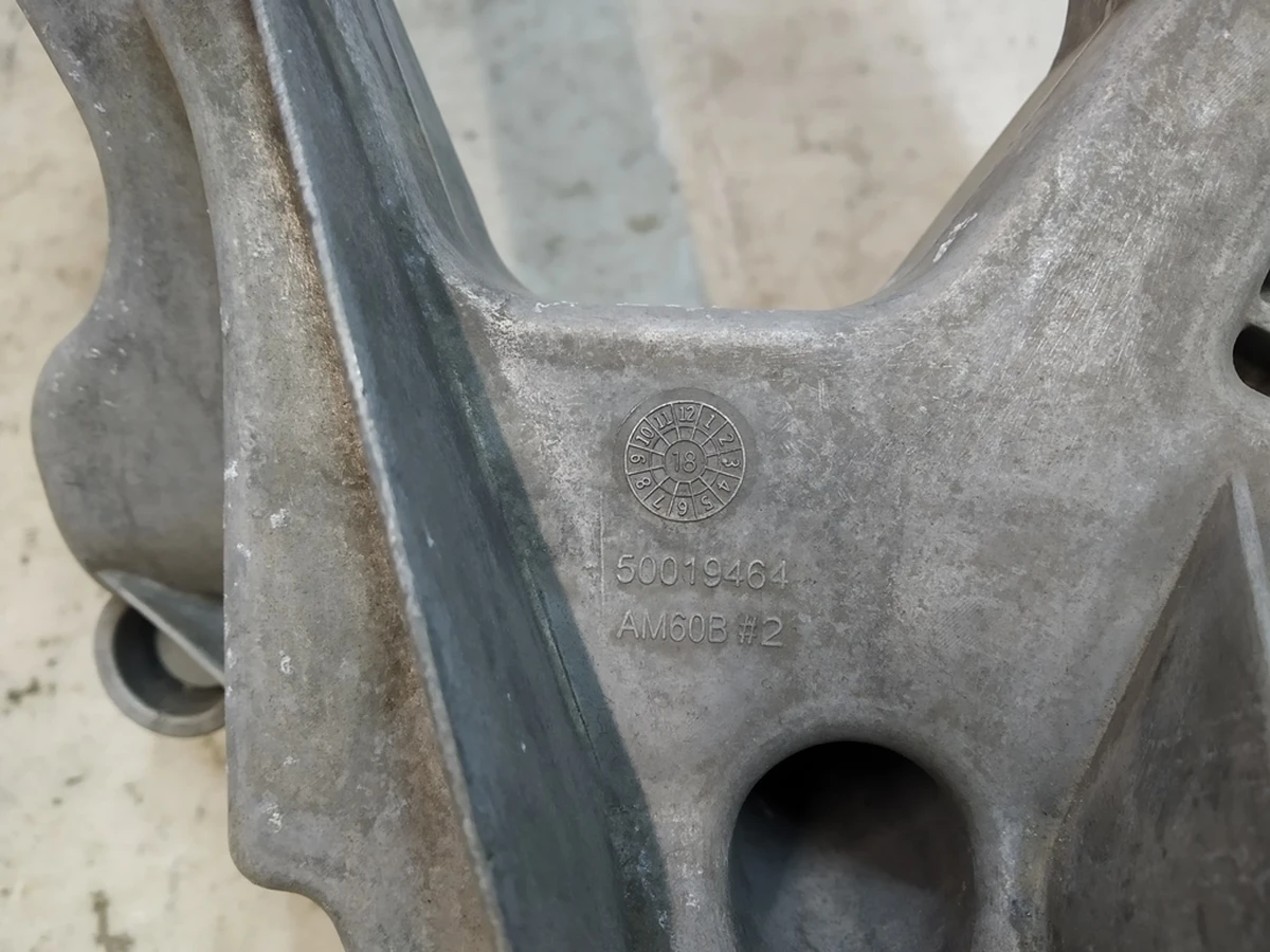 1 Кронштейн каркаса крепления торпеды Tesla model 3 1095440-00-I