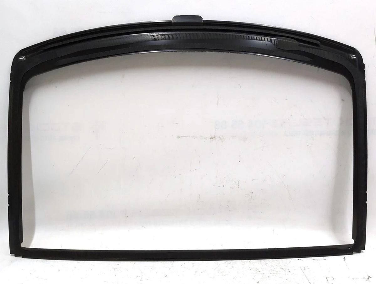 2 Рама металеве скло люка (округлий язичок) Tesla model S 1026856-S0-C