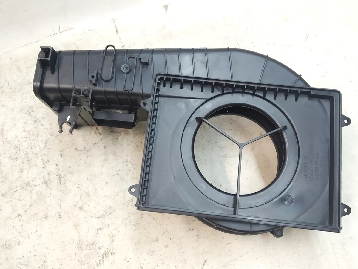 1 HVAC blower assembly Tesla Model S REST 1051864, 1116135-00-C
