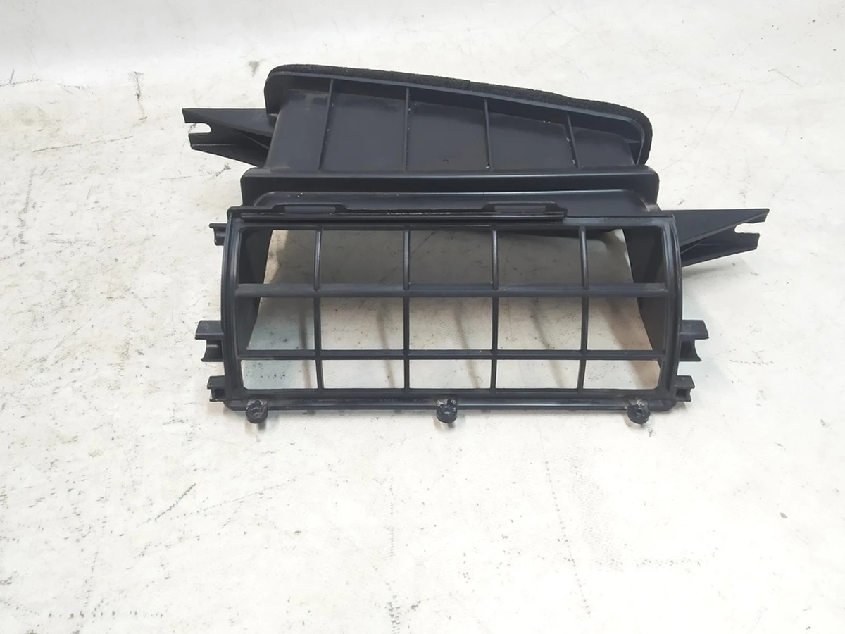 Повітрозабірник кліматичної установки (пічки салону) INLET D313/315 FXEAA INLET впускний патрубок верхній Tesla Model X 1116133