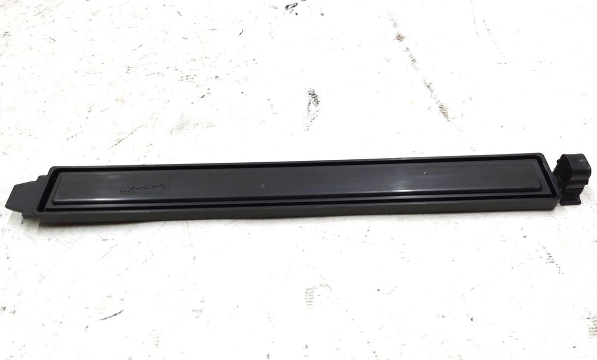 5 Hvac filter cap Tesla Model S REST 1072736-00-B, 1116135