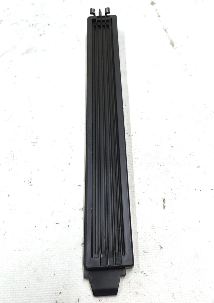 5 Hvac filter cap Tesla Model S REST 1072736-00-B, 1116135