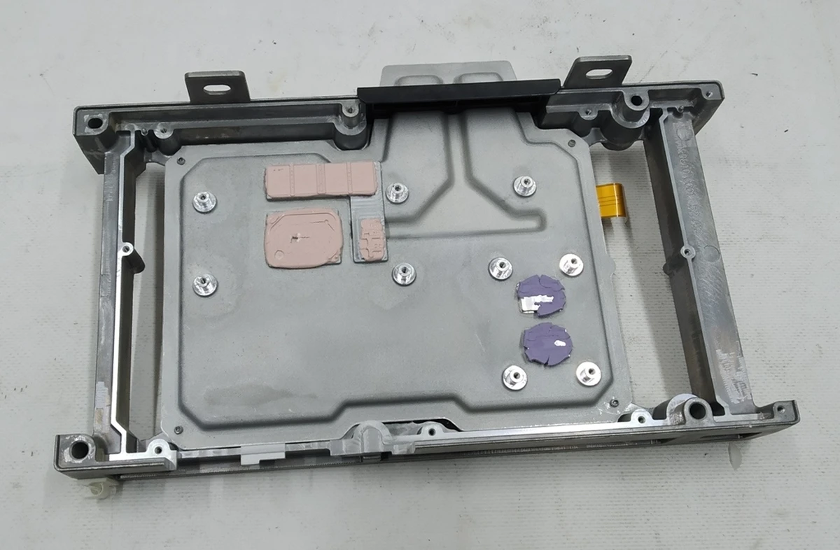 1 Tesla model 3 computer cooling water block 1098058-S0-M