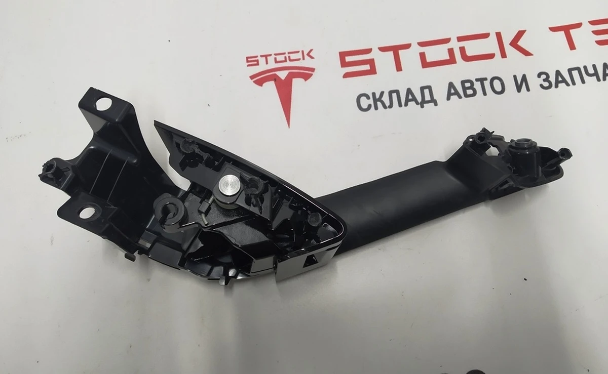 14 Ручка відкриття дверей внутрішня передня права в зборі (з пошкодженнями) Tesla model 3 1090411-01-H