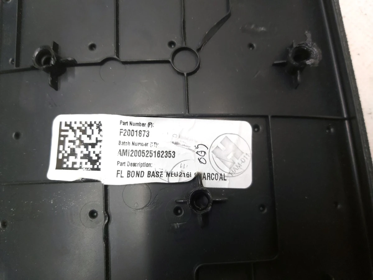 11 Обшивка карти дверей передніх лівих велюр (декор накладка) Tesla model Y 1497294