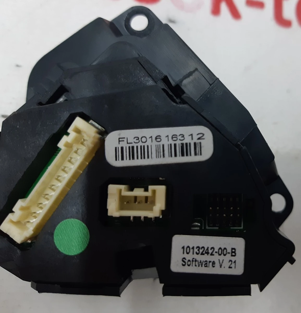 1 Switch button (on steering wheel) left Tesla model S REST 1013242-00-H