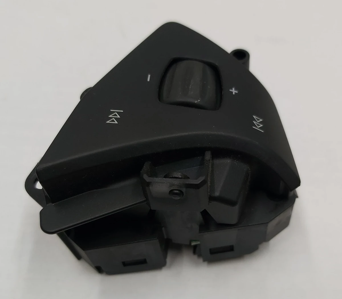 1 Кнопка перемикання (на кермі) ліва Tesla model S REST 1013242-00-H