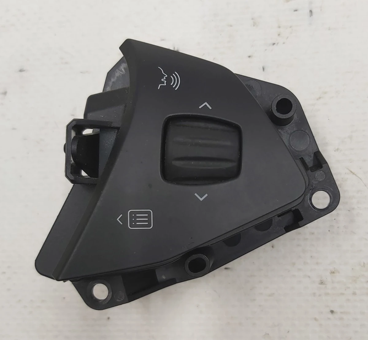 1 Кнопка перемикання (на кермі) права Tesla model X 1013242-00-H