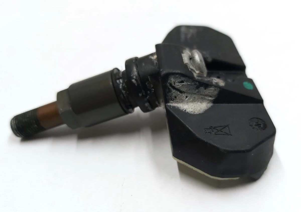 1 Датчик тиску в шинах TPMS,433 MHz Китай Tesla model S FS43X0L