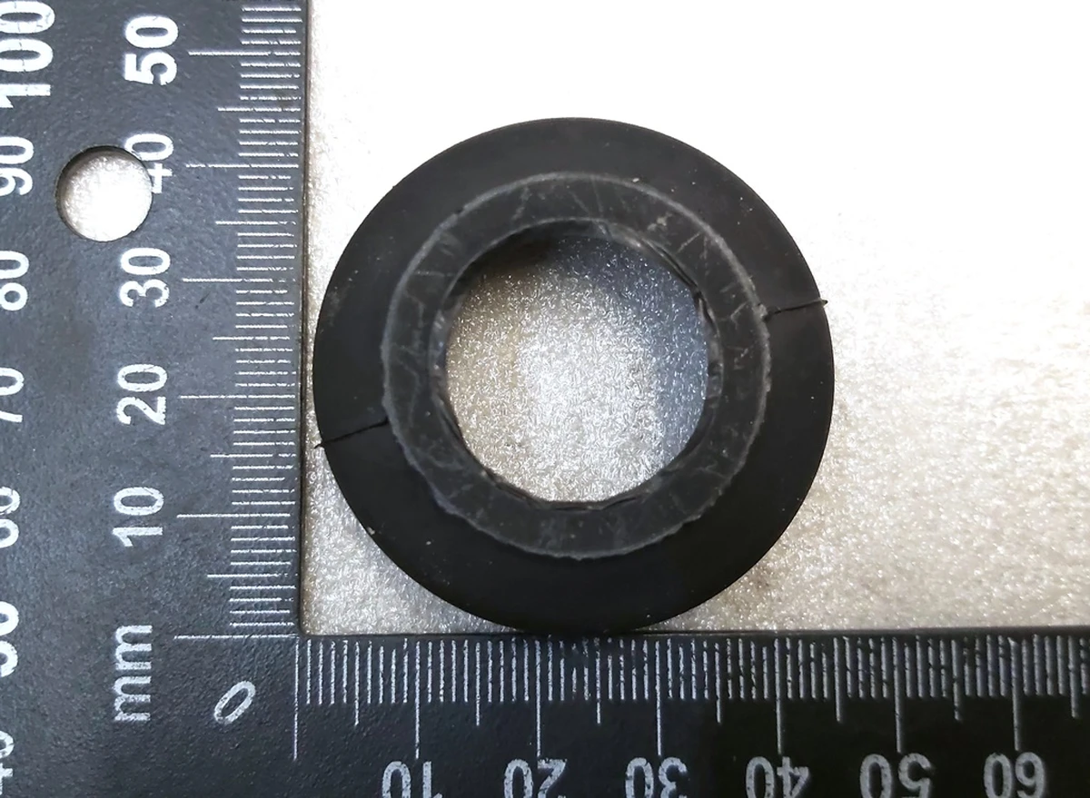 Пильовик сайленблока плаваючого кулака заднього (цапфи) Tesla model 3, model Y 1188412-00-A 1188411-00 1188416-00