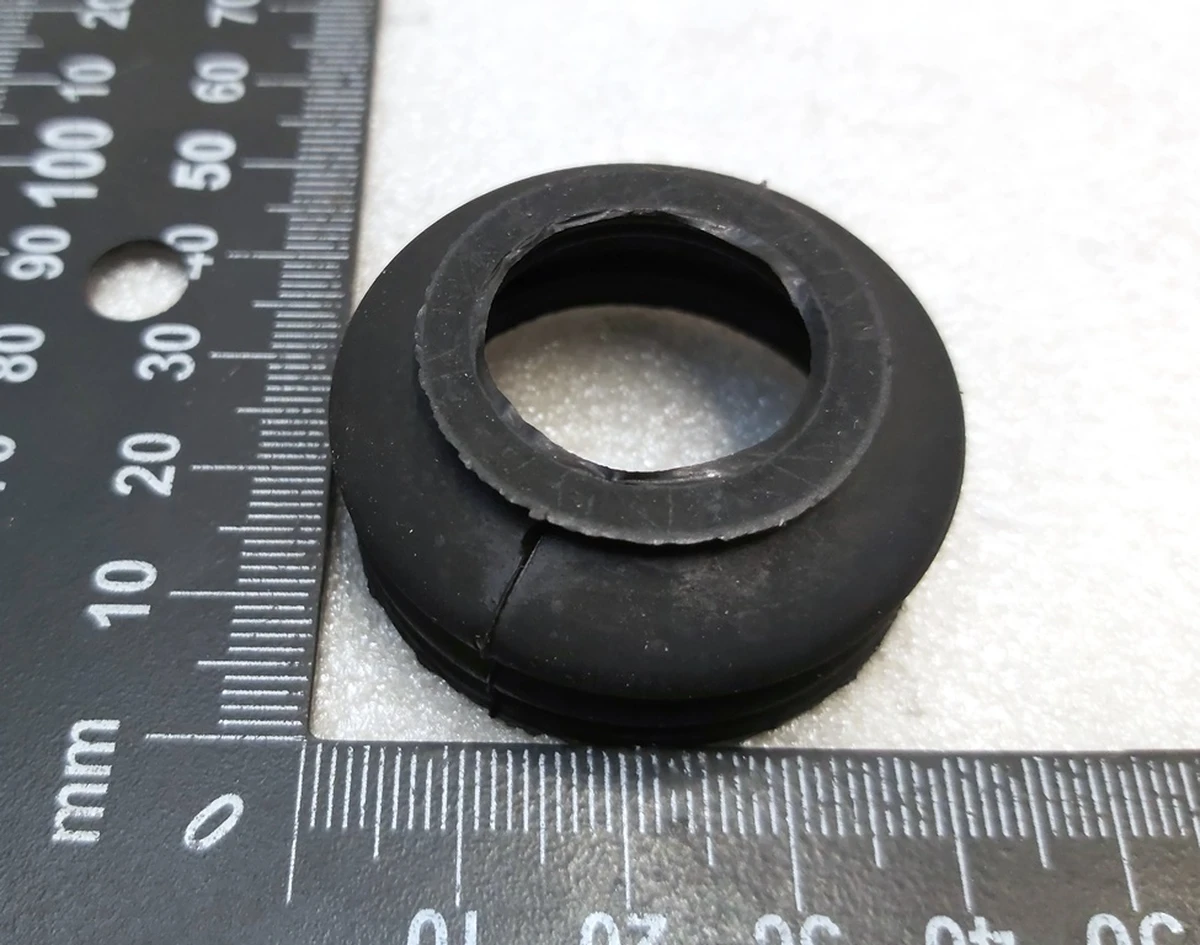 Пильовик сайленблока плаваючого кулака заднього (цапфи) Tesla model 3, model Y 1188412-00-A 1188411-00 1188416-00