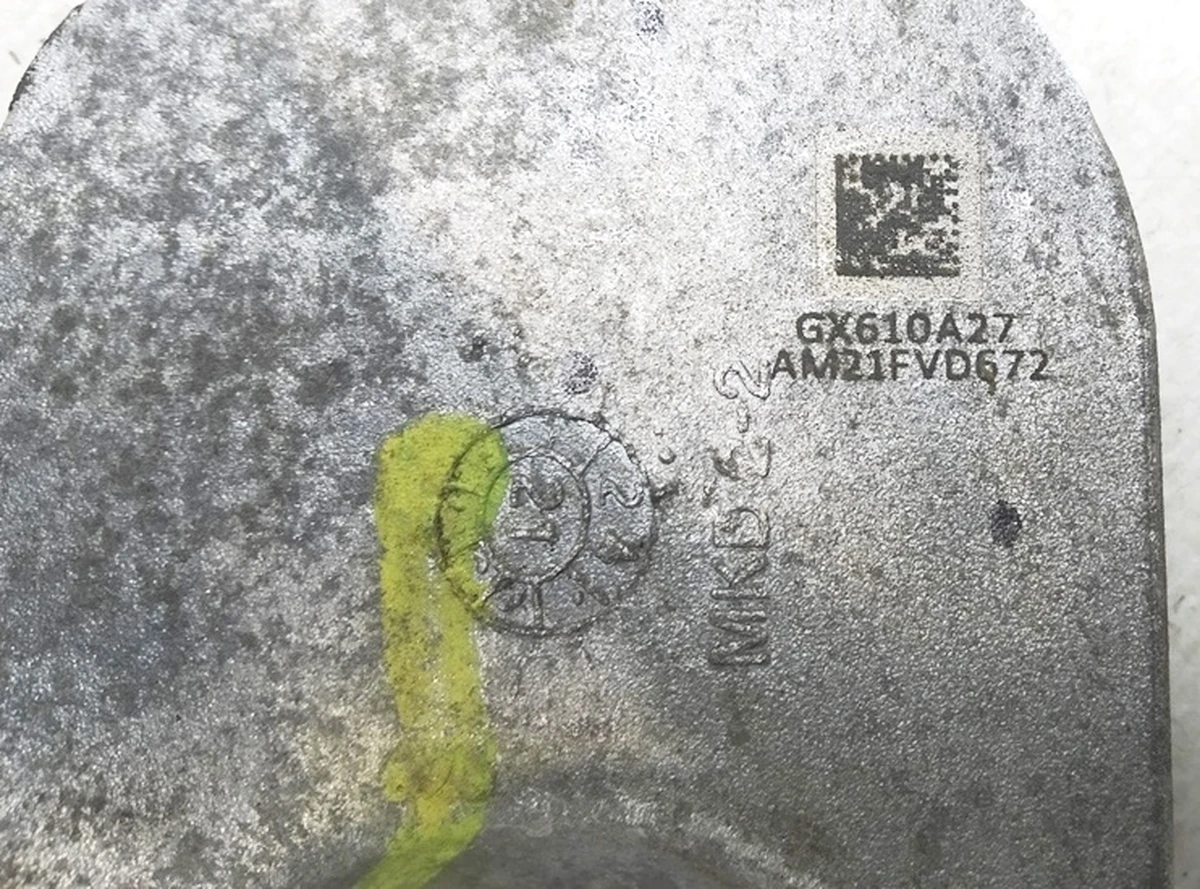 1 Кришка рульової рейки (черв'ячний вал) 1044831-00-H Tesla Model Y 1044832-00-A