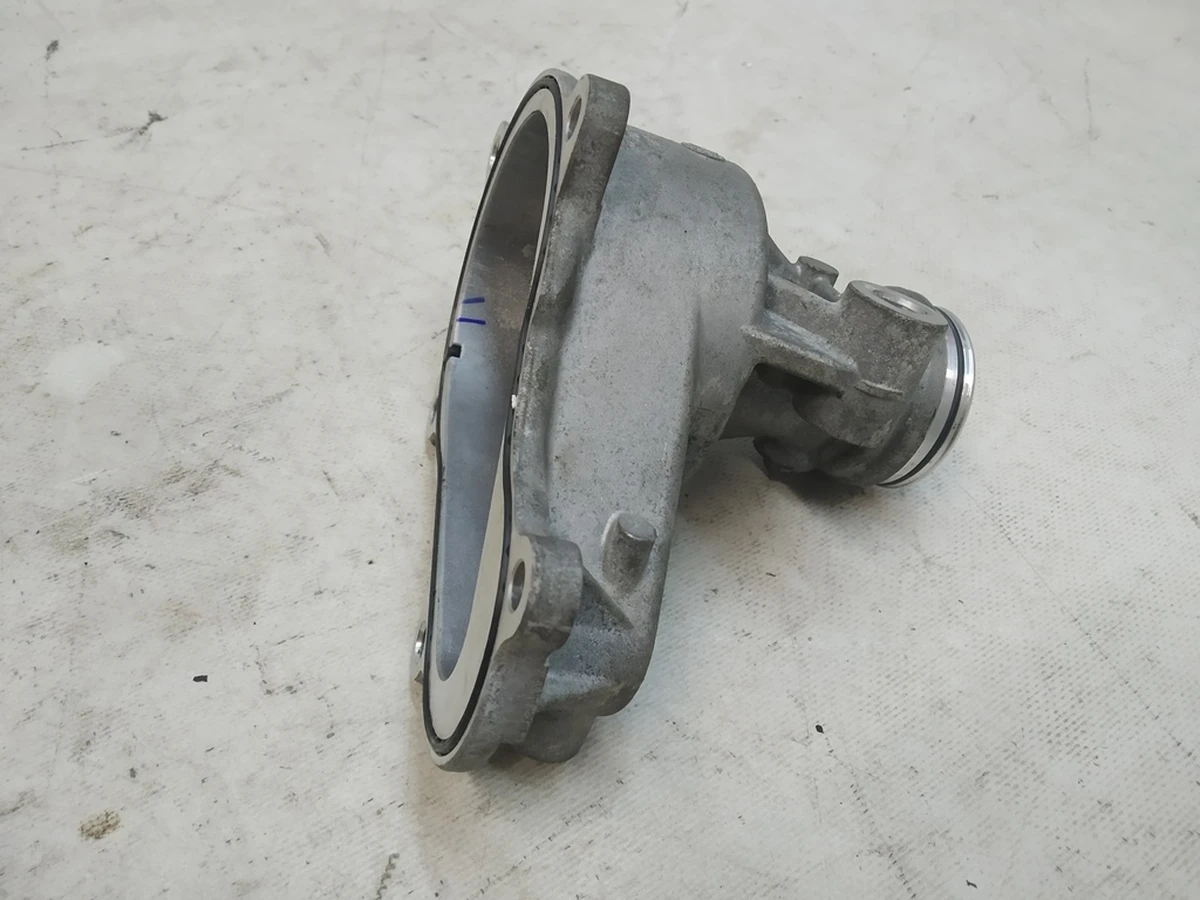 1 Корпус редуктора електродвигуна кермової рейки Tesla Model 3, Model Y 1044831 1044832