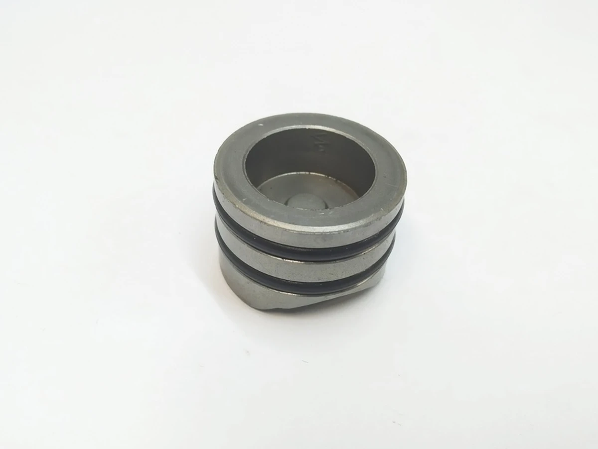 1 Поршень притискний валу зубчастої рейки рульової 1044831-00-H Tesla model 3, model Y 1044832-00-A