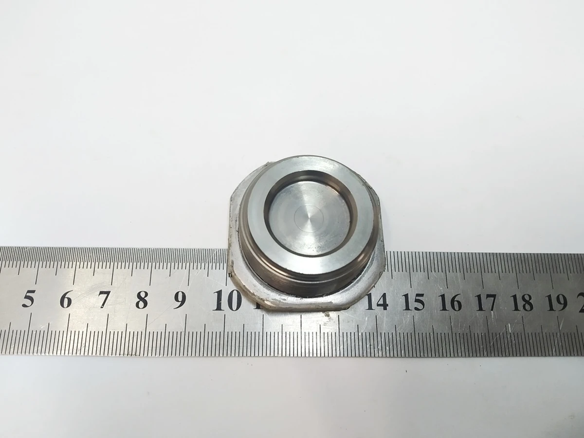 1 Steering rack clamp nut 1044831-00-H Tesla model 3, model Y 1044832-00-A