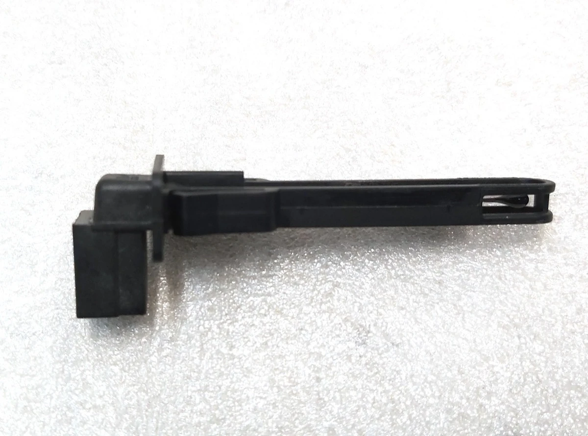 14 Датчик температури вихідного повітря Tesla Model 3, Model Y 1500645-00-A