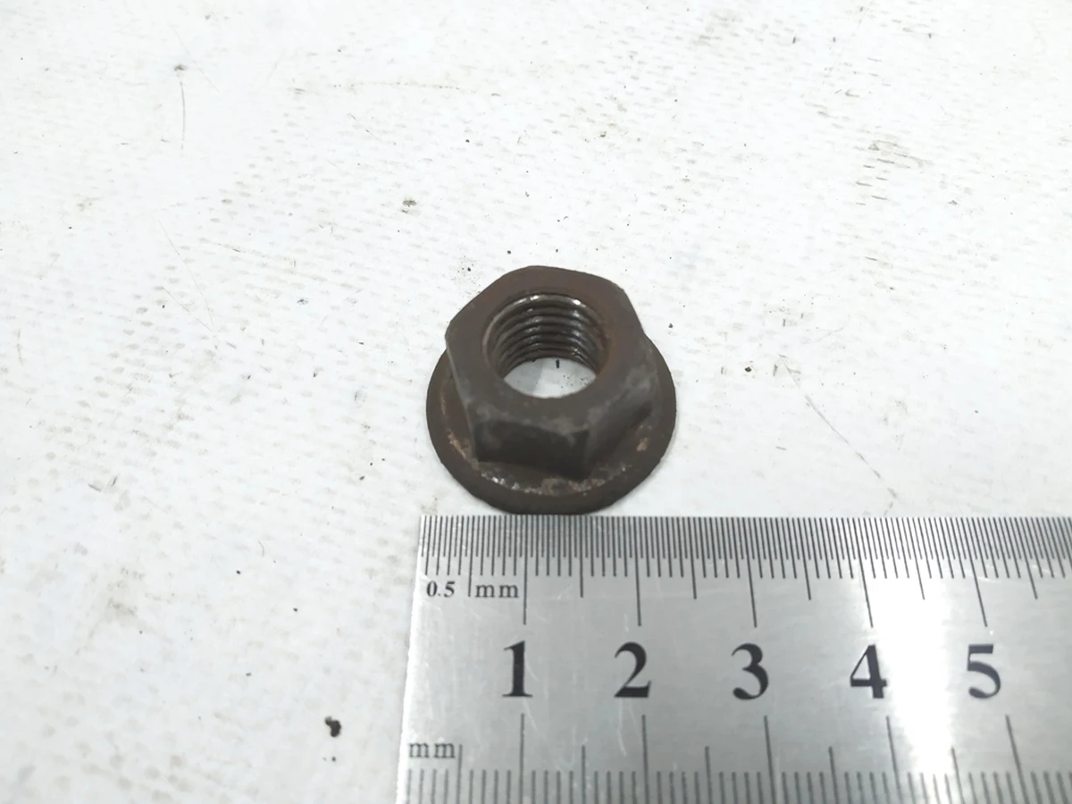 Гайка шестигранная с буртиком M12X1,5 Volkswagen E-GOLF N0150816