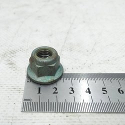 Гайка шестигранна з буртиком самоконтрольна Audi E-tron N10106402