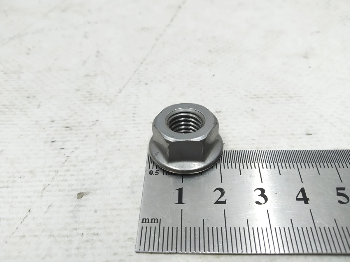 Гайка шестигранная M10 Audi E-tron N10261307