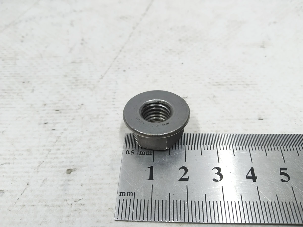 Гайка шестигранная M10 Audi E-tron N10261307