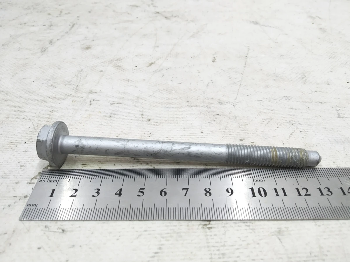 Болт с шестигранной головкой с буртиком M10X125X45 Audi E-tron N10462601