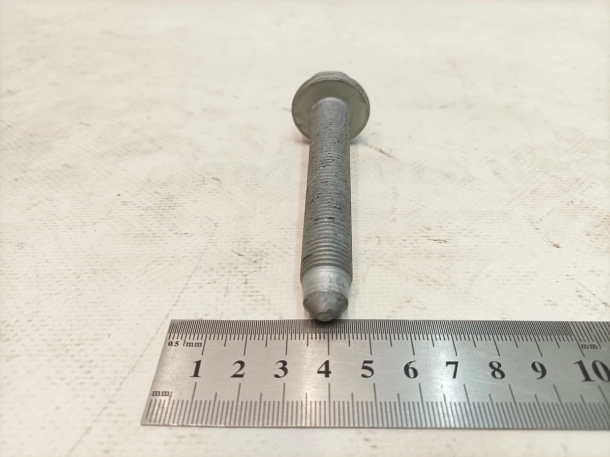 Self-locking hexagonal shoulder screw M14X1.5X90 Porsche Taycan N10500802