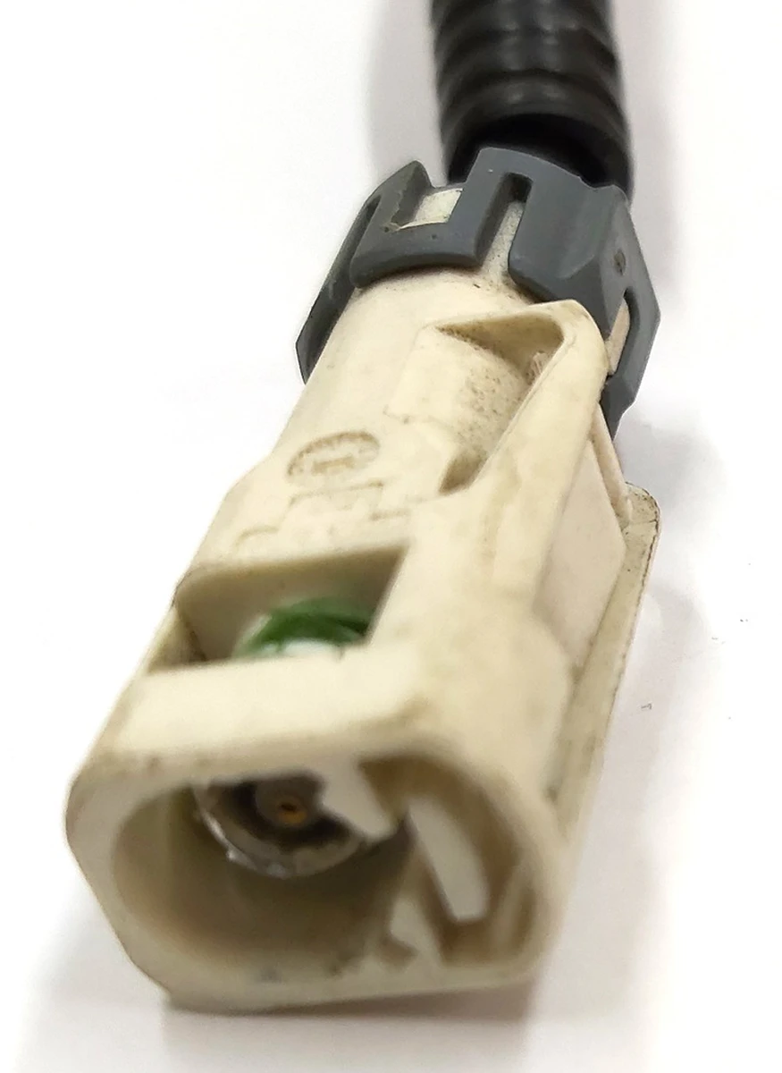 Connector for camera 592M3-000 Tesla model 3 1067954-00-E