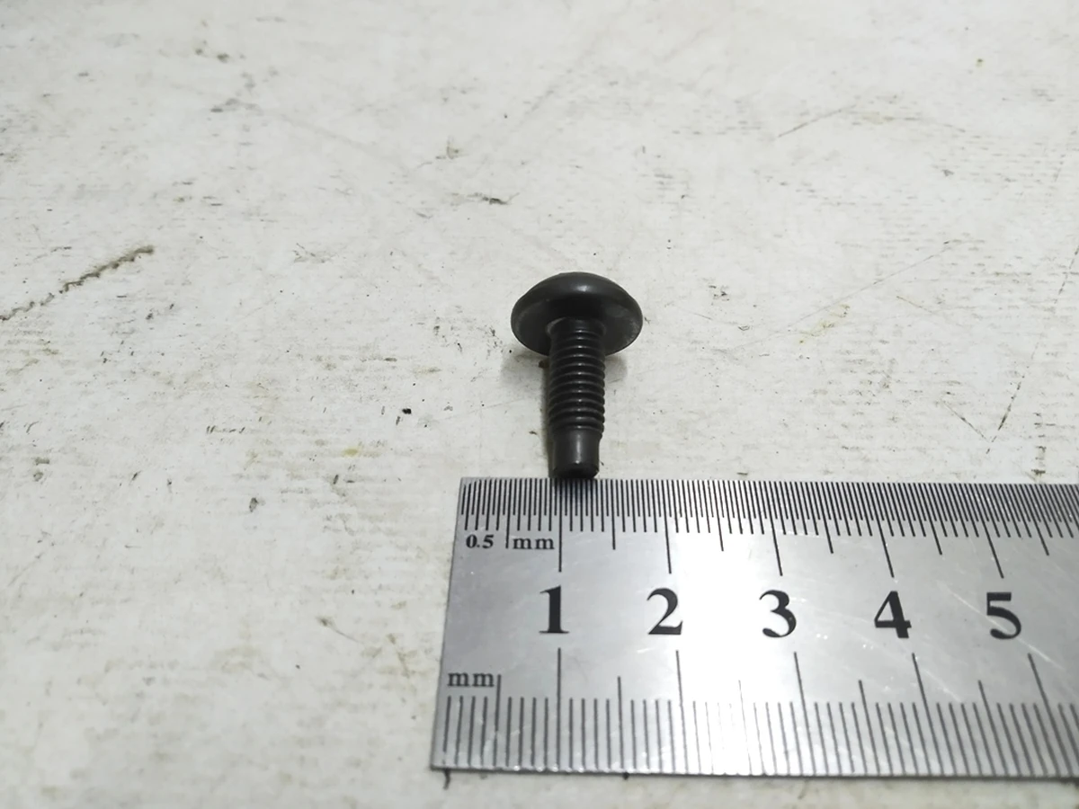 Винт с полукруглой головкой и внутренней TORX M6X16 Volkswagen E-GOLF N90791201